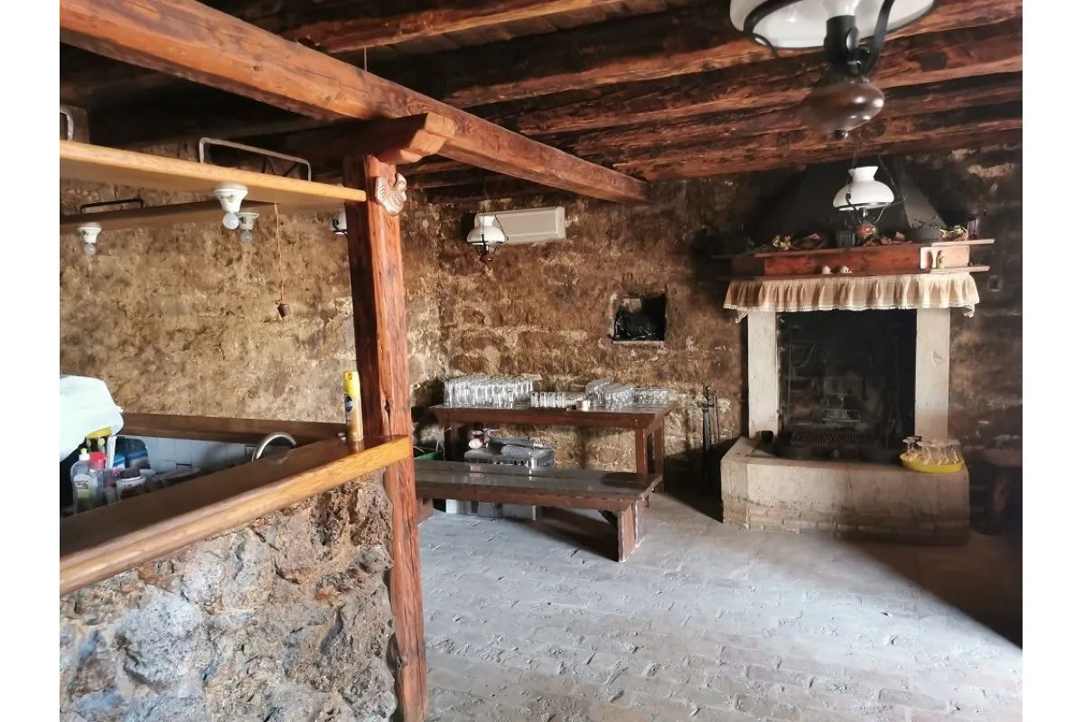 vrsar-imanje sa 3 kuće - slika 8