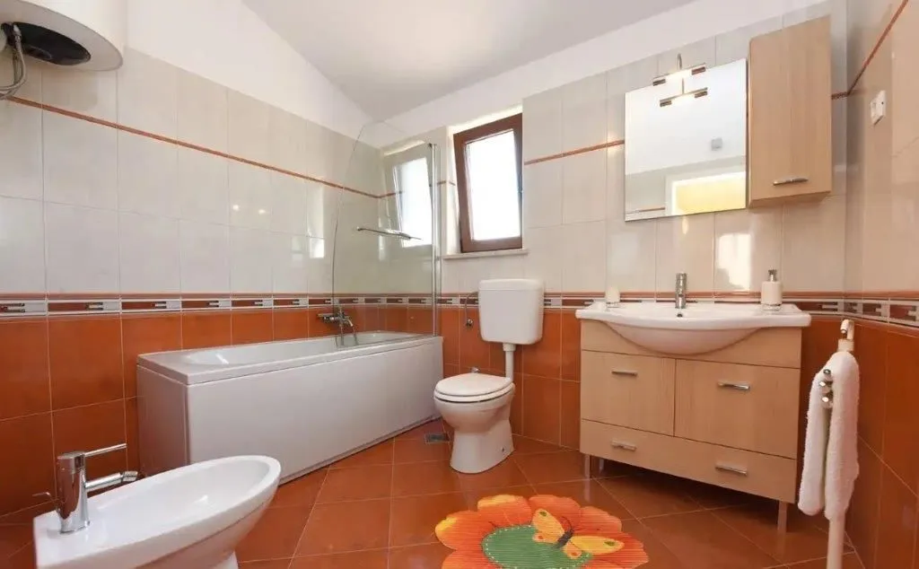 poreč okolica-vila na prodaji sa bazenom - slika 8