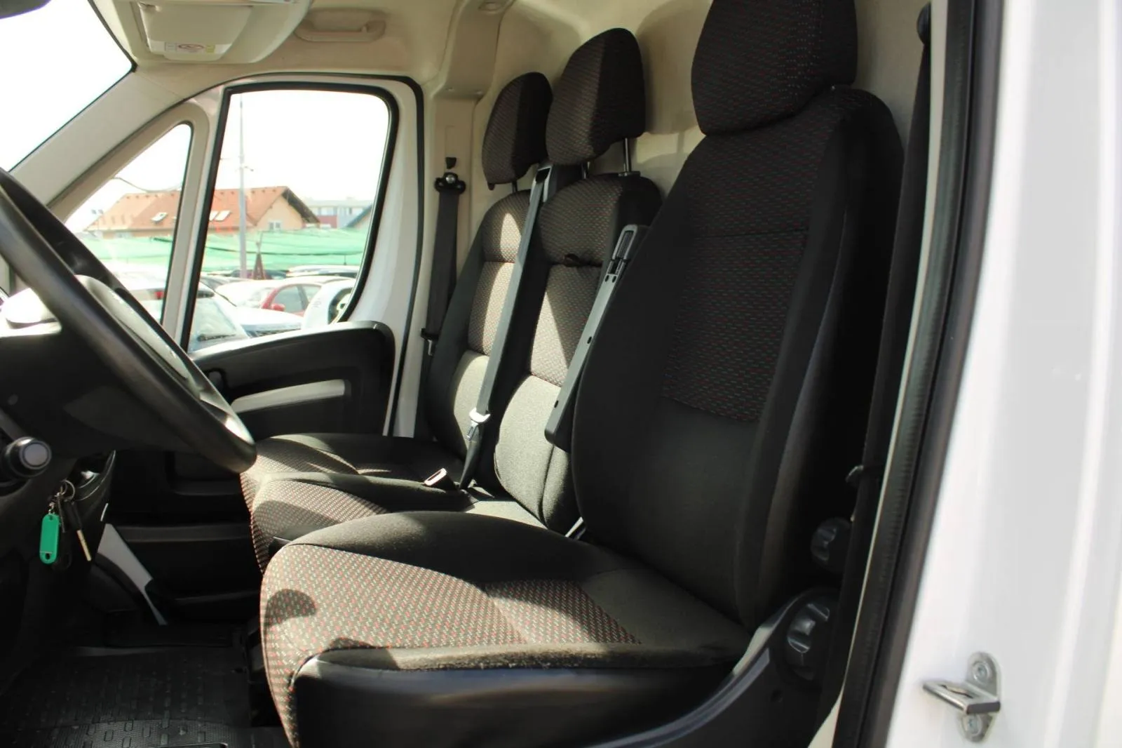 peugeot boxer 2.2 hdi l2h2 *navigacija, kamera*, 2020 god. - slika 9