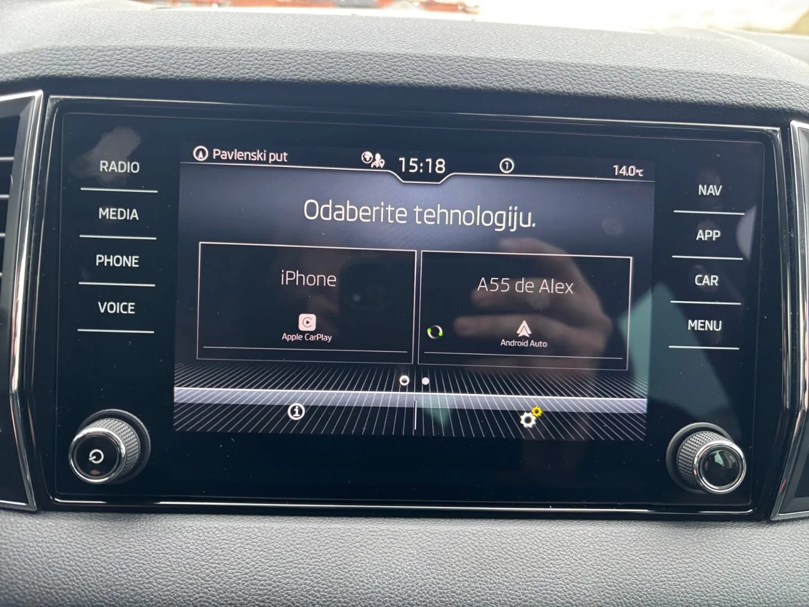 škoda karoq 2.0 tdi 85kw automatik - slika 14