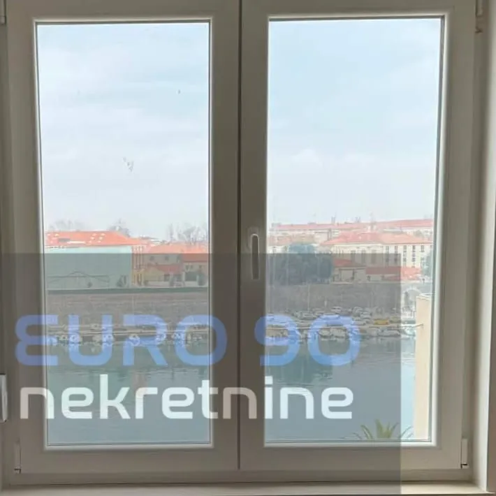 zadar/branimirova obala-renoviran dvosoban stan s liftom,60m2,lokacija - slika 11