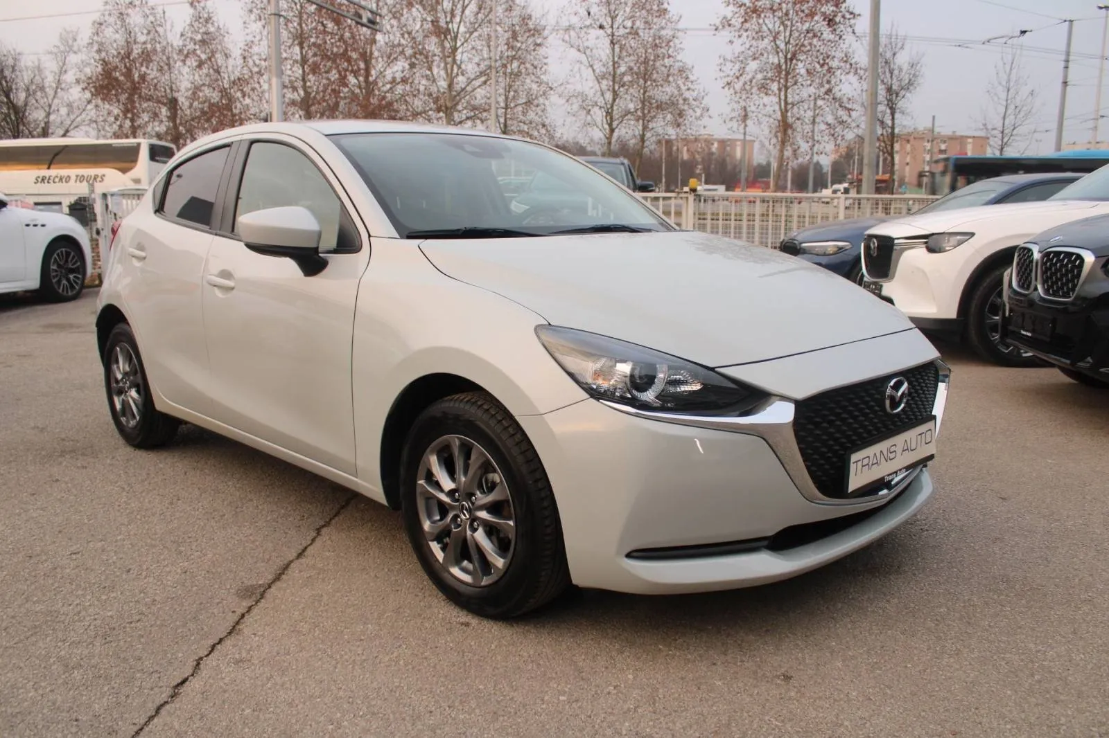mazda 2 1.5 skyactiv g90 - slika 3