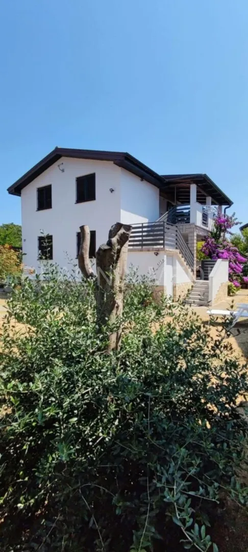 privlaka (škrapavac): kuća s potencijalom, 3 jedinice i okućnica 300 m² - slika 3