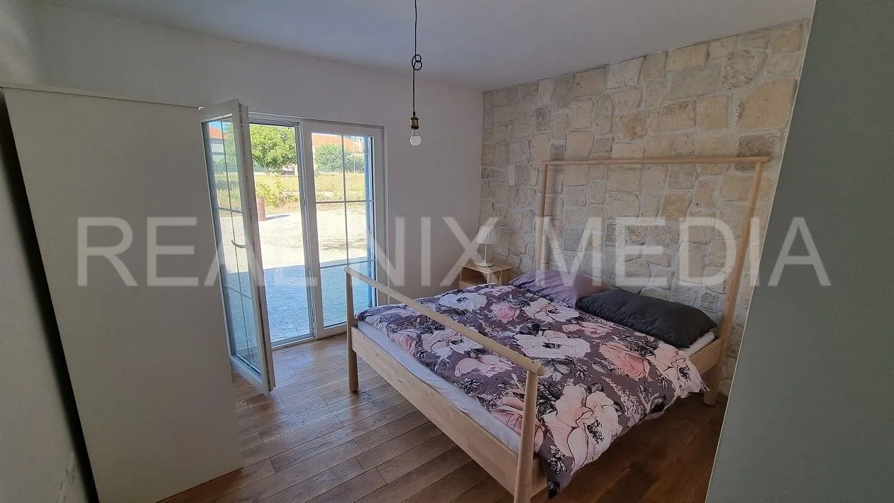 nin/ninski stanovi-prekrasna dalmatinska kuća sa okućnicom od 1400 m2! - slika 5