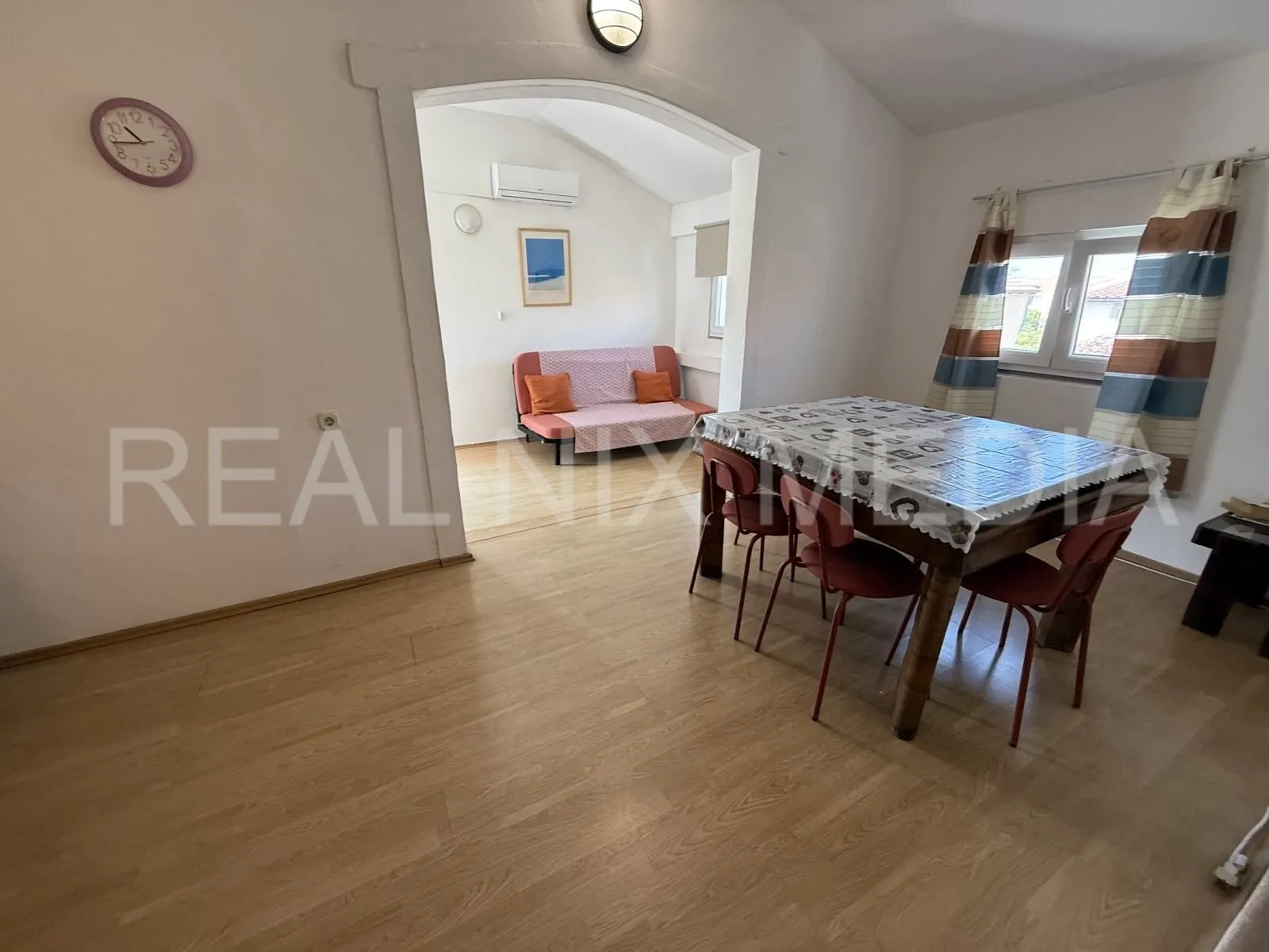 kuća prodaja zukve 195.43 m2 - slika 11