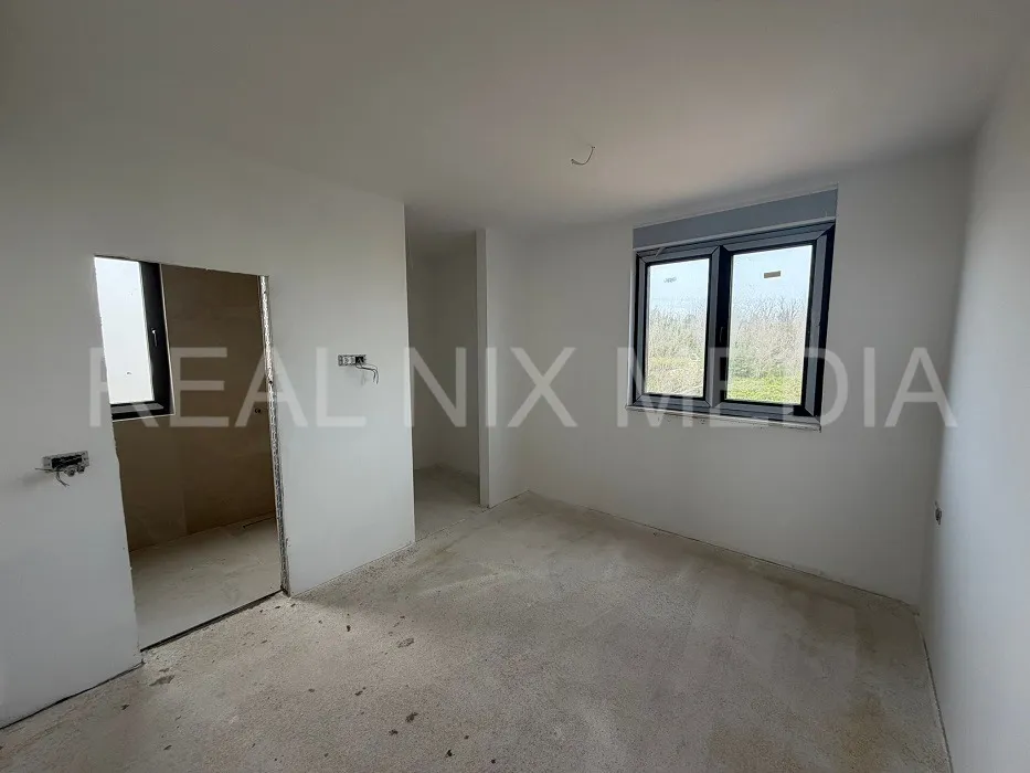 vrhunska novogradnja uz more. apartman - 3 sobe. pogled na more. - slika 5