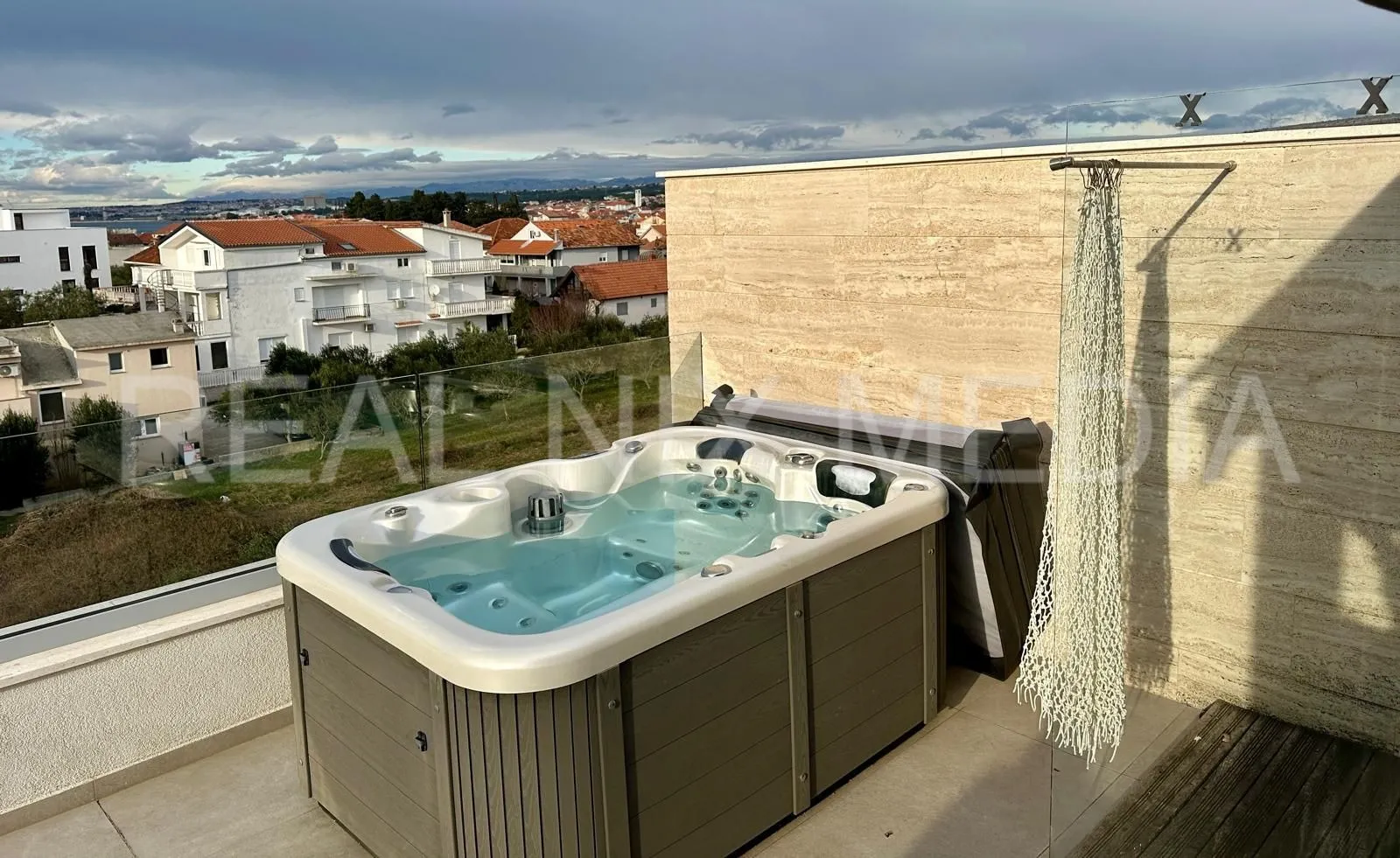 bibinje-namješten penthouse sa krovnom terasom i pogledom na more! - slika 5