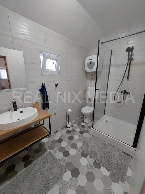kuća prodaja zukve 195.43 m2 - slika 7