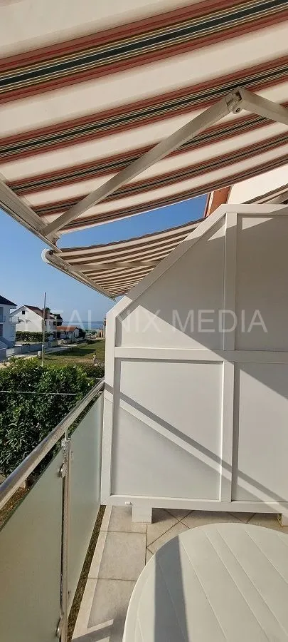 privlaka- 80 m do mora! 4 apartmana! - slika 2