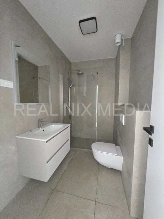 privlaka - novogradnja! luksuzan apartman sa 2 sp.sobe! 90 m do mora! - slika 6