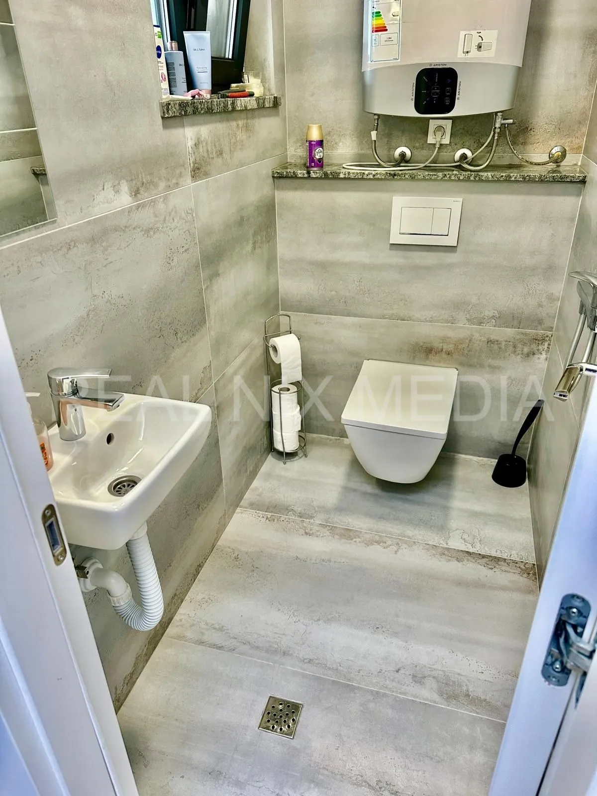 bibinje-namješten penthouse sa krovnom terasom i pogledom na more! - slika 14