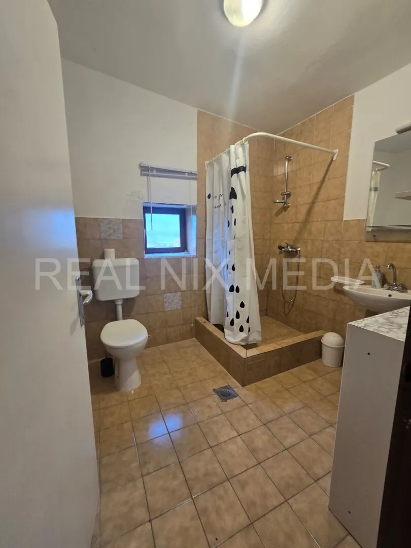 top prilika! kamena kuća 107 m2, 700 m2 okućnice, pogled more, centar mjesta - slika 7