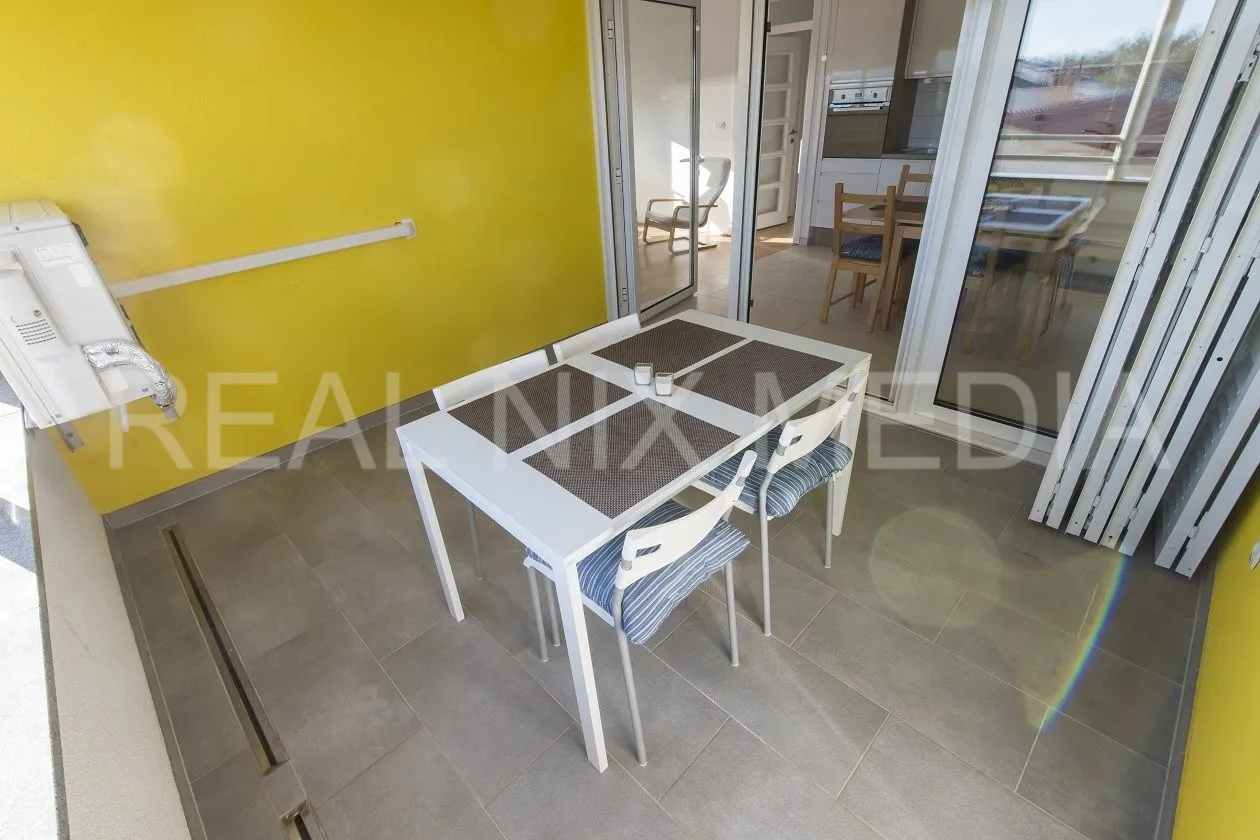 privlaka- apartman 76 m2, 2. kat! 3 sp.sobe! 90 m do mora! - slika 7