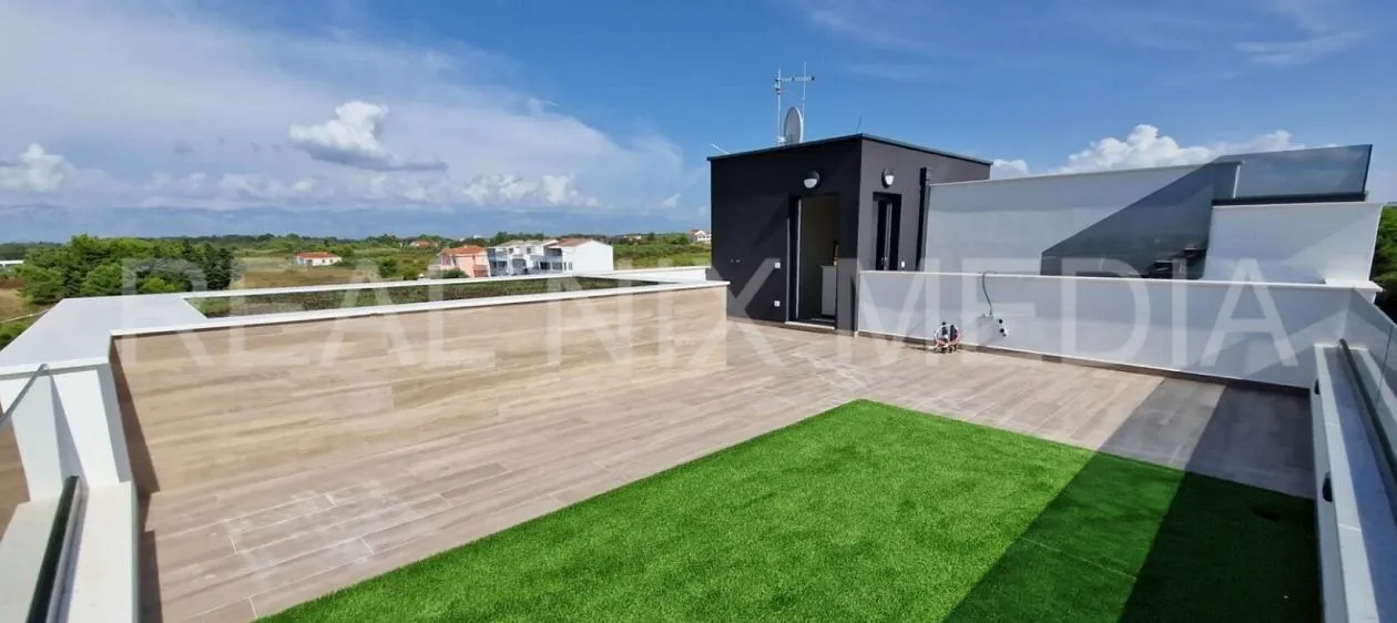 privlaka-penthouse sa pogledom na more! useljivo! - slika 4