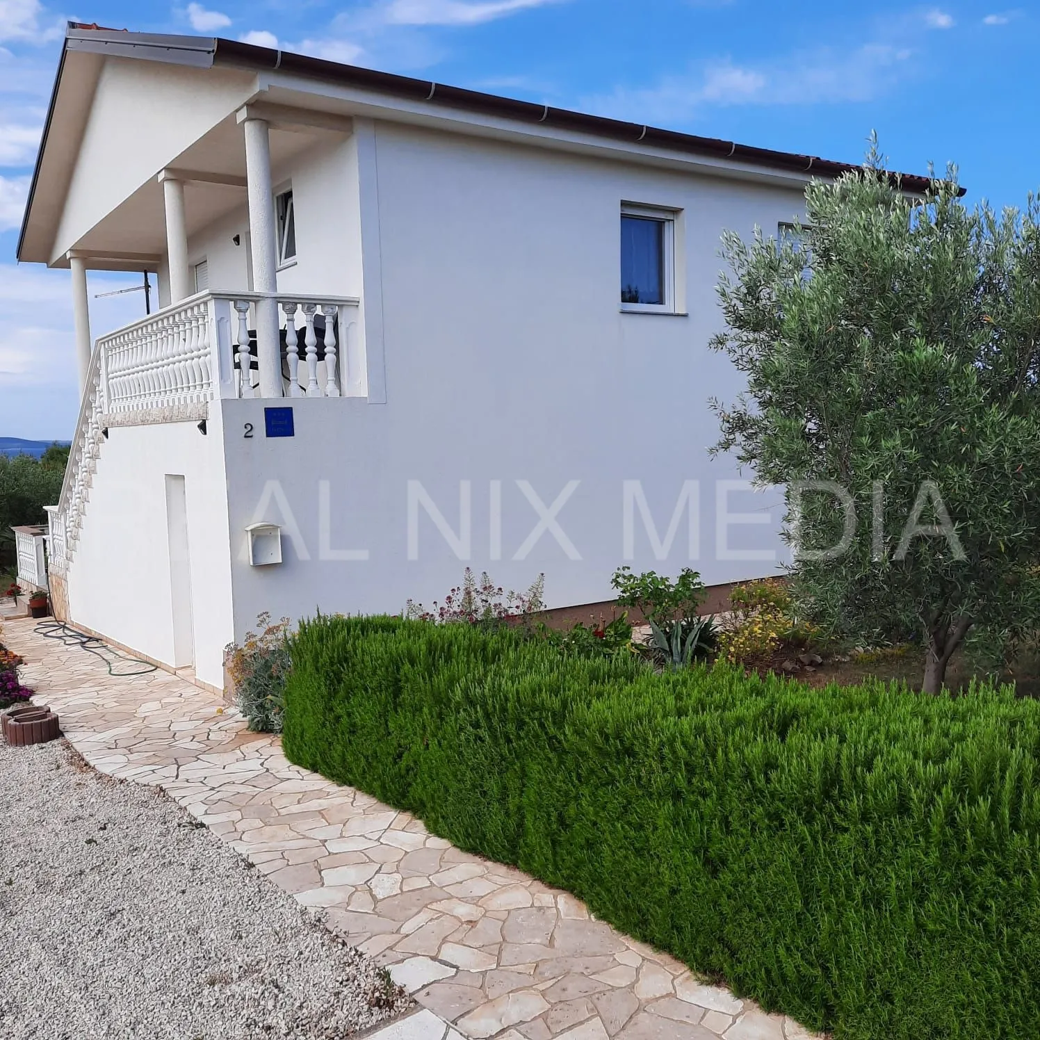 vir-južna strana otoka! kuća na parceli od 2300 m2! - slika 11