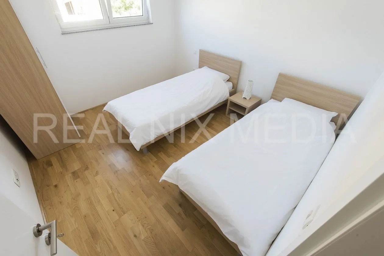 privlaka- apartman 71 m2, 1. kat! 90 m do mora! - slika 13