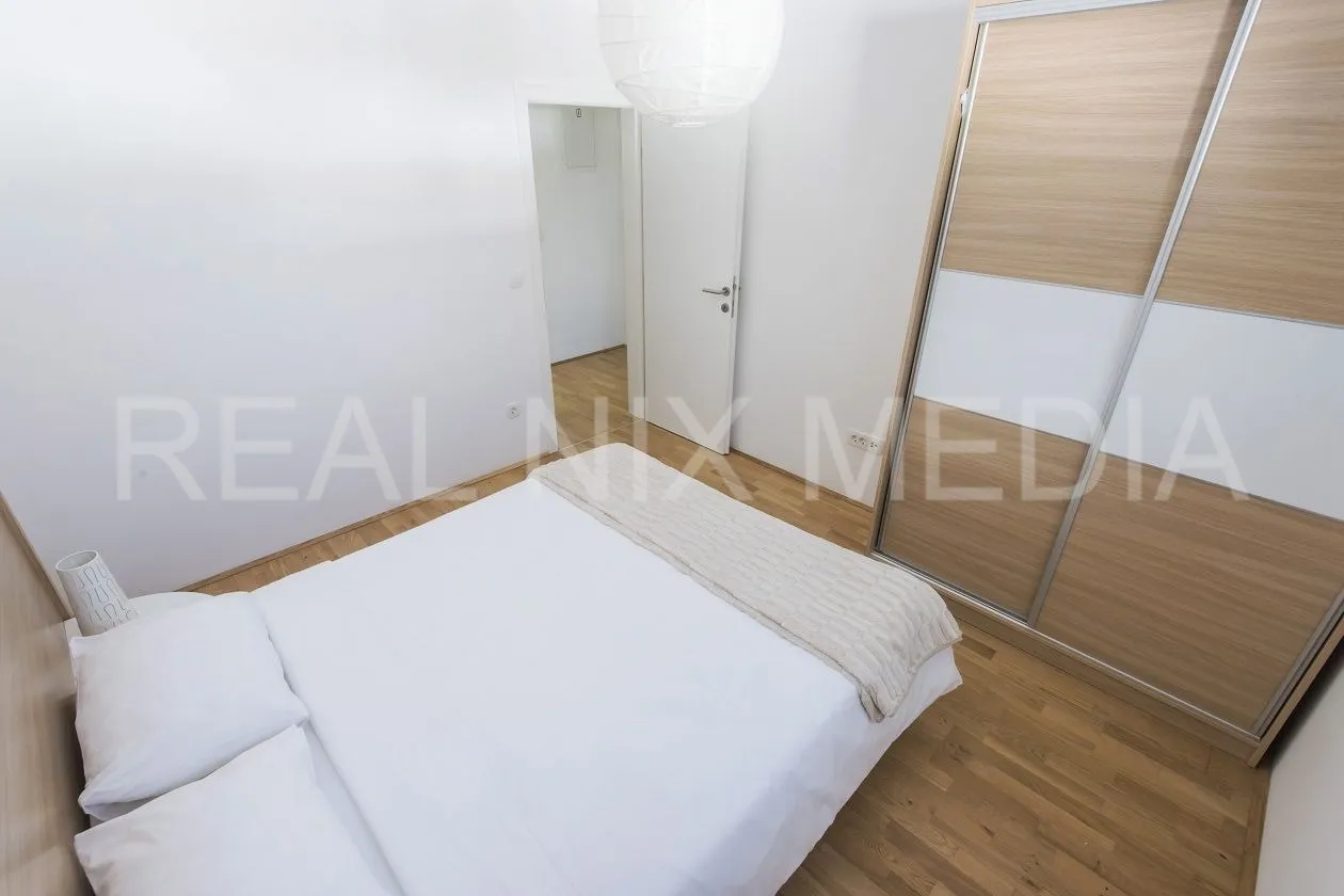 privlaka- apartman 76 m2, vrt! 90 m do mora! - slika 10