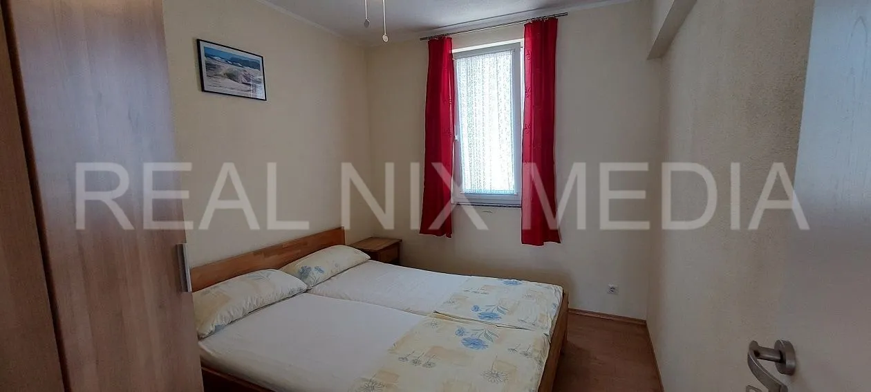 privlaka- 80 m do mora! 4 apartmana! - slika 11