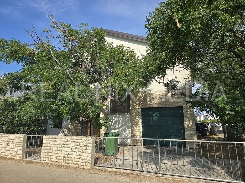 kuća prodaja vir 180 m2 - slika 16