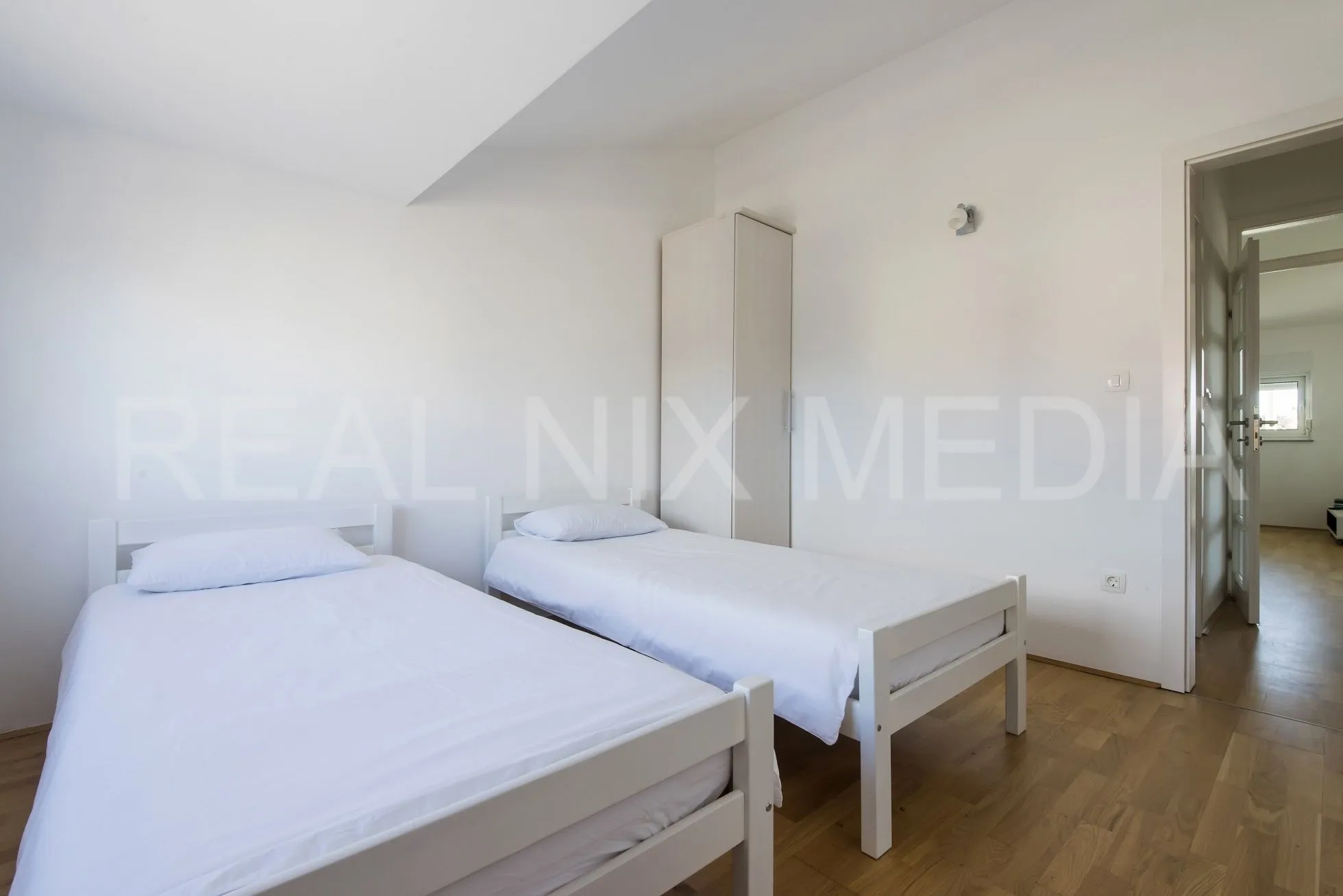 privlaka- apartman 71 m2, 2. kat! 90 m do mora! - slika 12