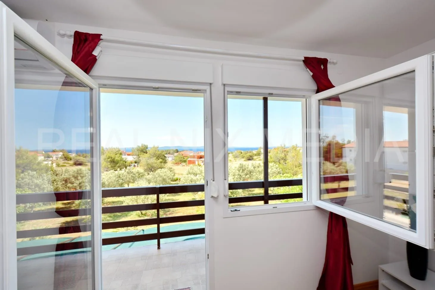 vir-južna strana otoka! kuća na parceli od 2300 m2! - slika 5