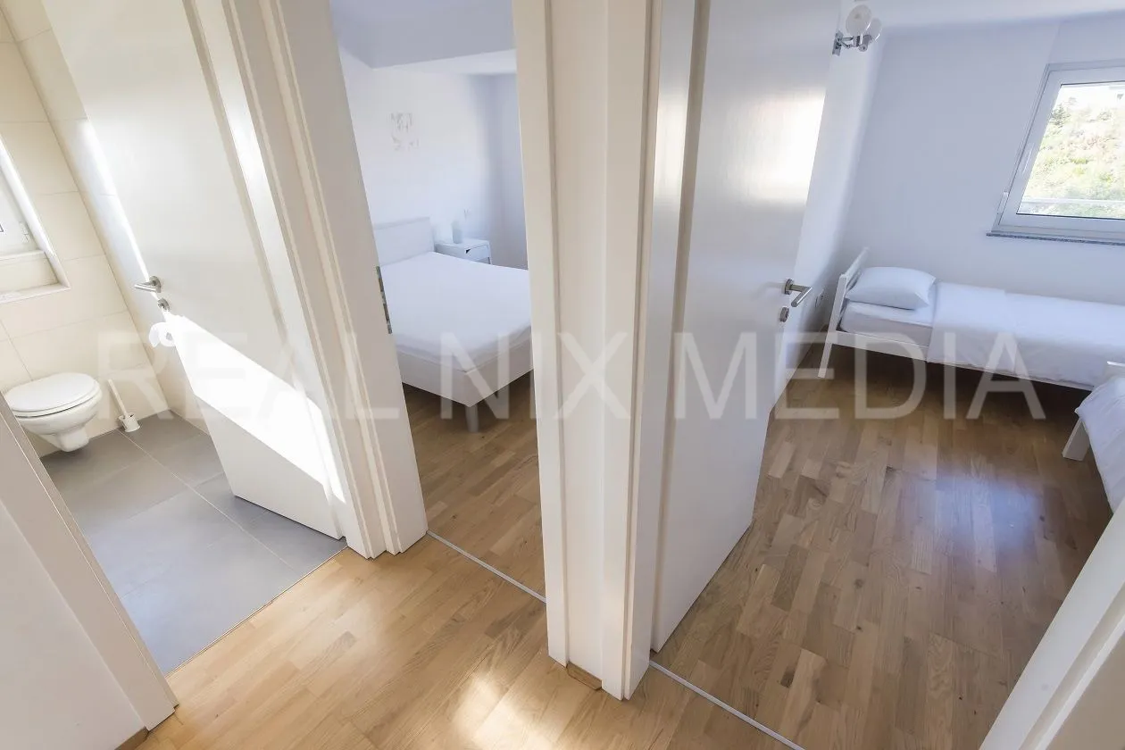 privlaka- apartman 76 m2, 2. kat! 3 sp.sobe! 90 m do mora! - slika 18