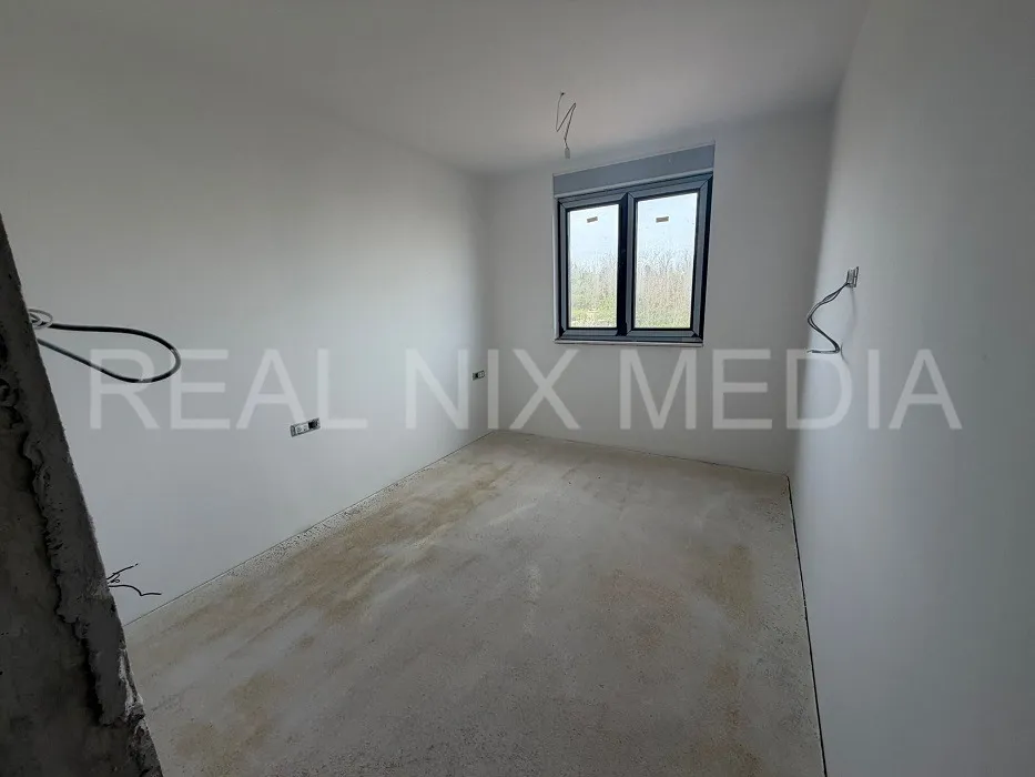vrhunska novogradnja uz more. apartman - 3 sobe. pogled na more. - slika 9