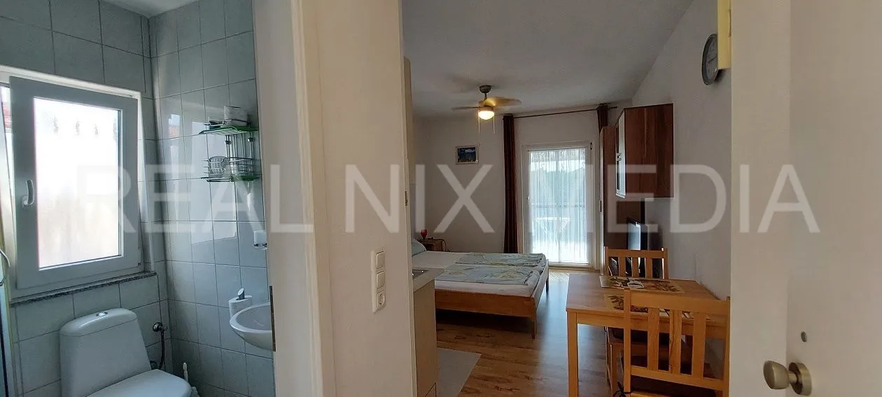 privlaka- 80 m do mora! 4 apartmana! - slika 4