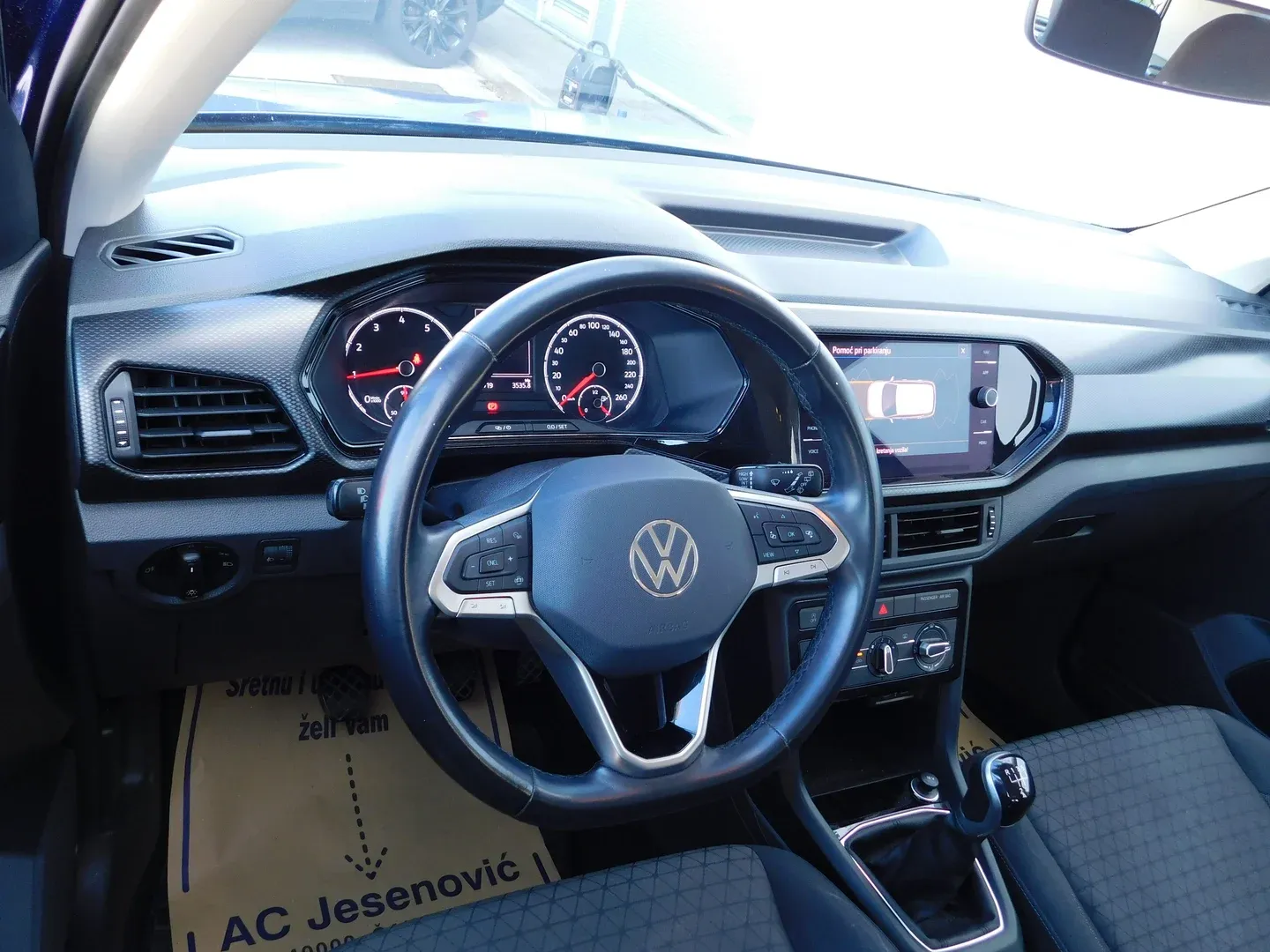 09226 volkswagen t-cross 1.0 tsi life - slika 9