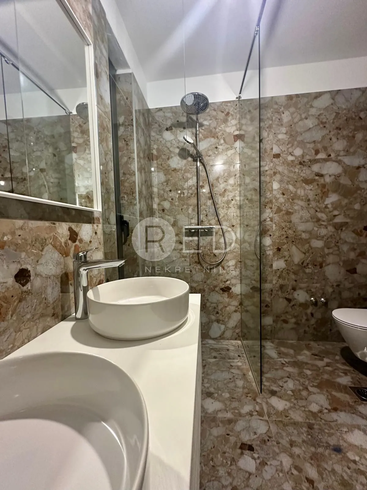 ekskluzivna vila na odličnoj lokaciji, 80 m od mora - sukošan - slika 19