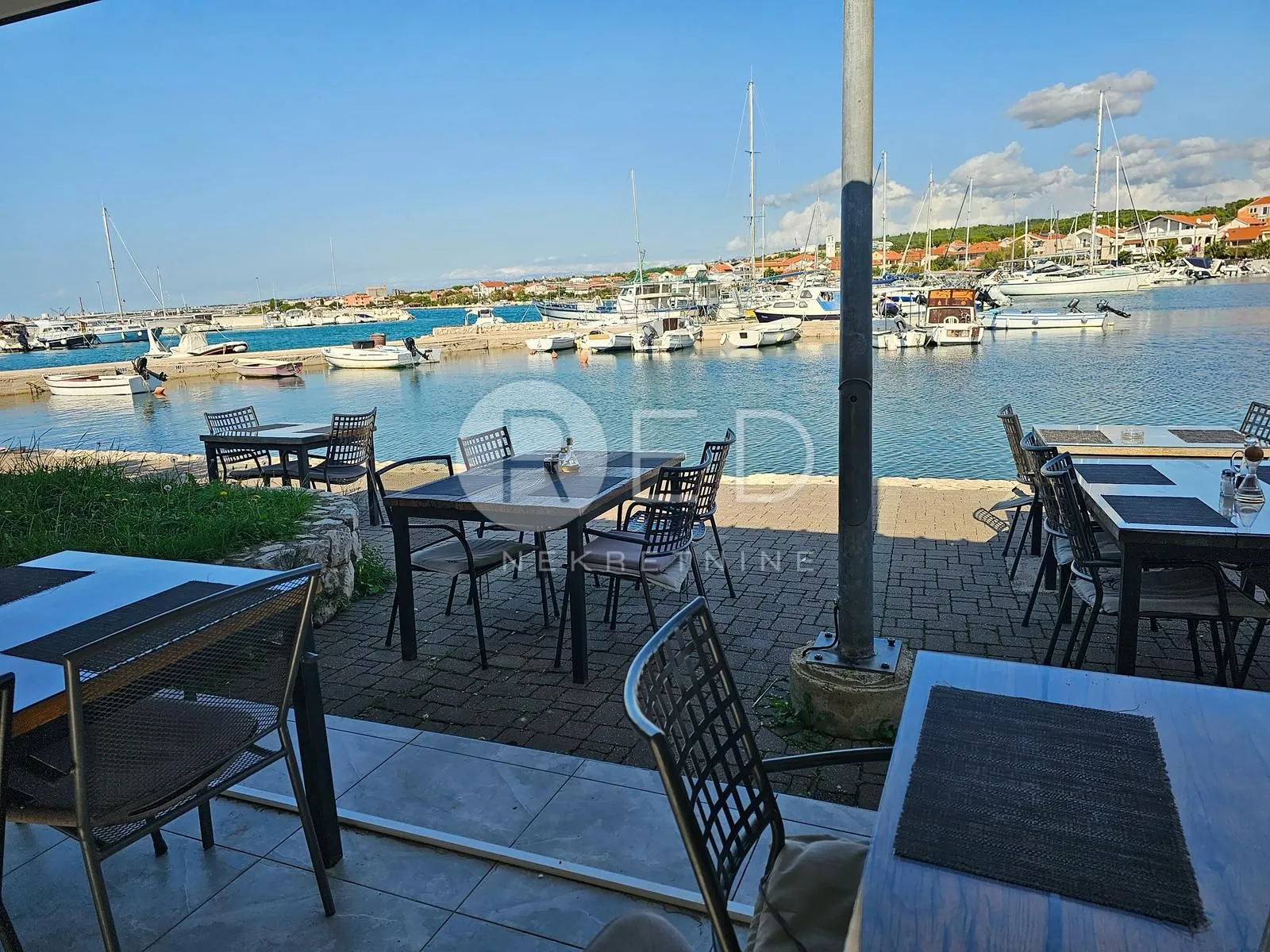 uhodan restoran 5 metara od mora - bibinje, zadar - slika 6