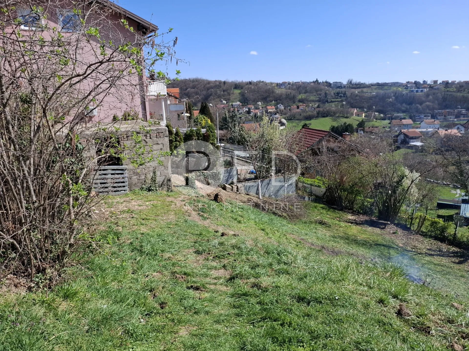 prilika! građevinsko zemljište 549m2 - slika 4