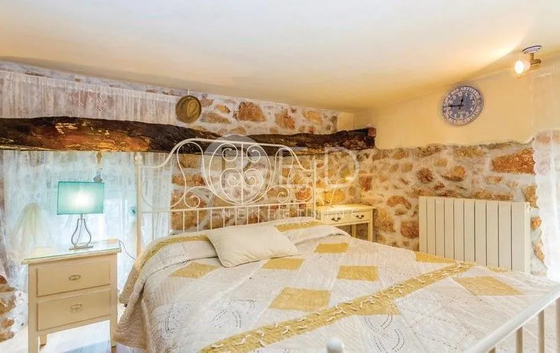 otok krk, okolica dobrinja - predivna adaptirana starina, 170 m2 - slika 9