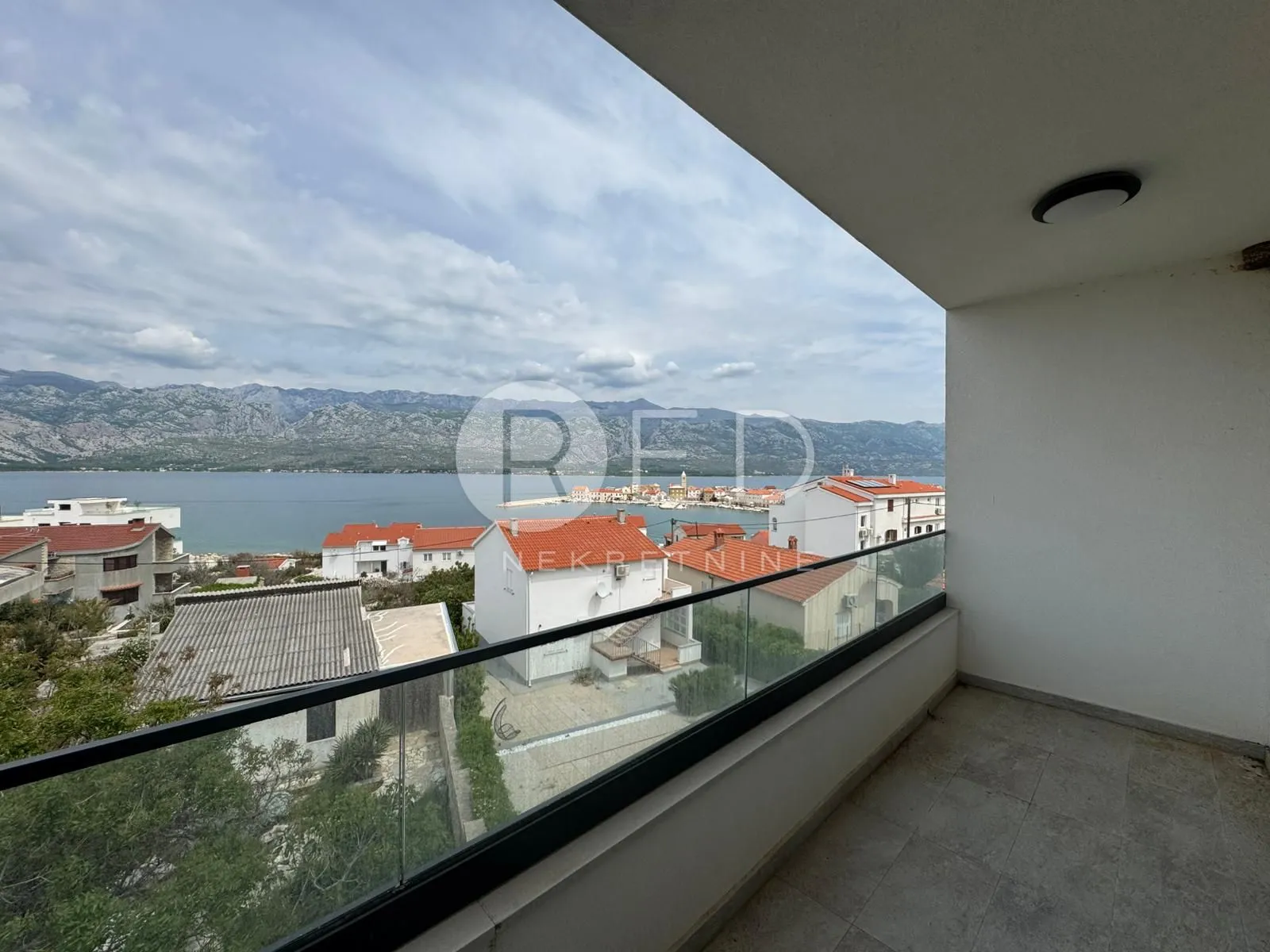 penthouse s pogledom na more 135 m2 - vinjerac - slika 18