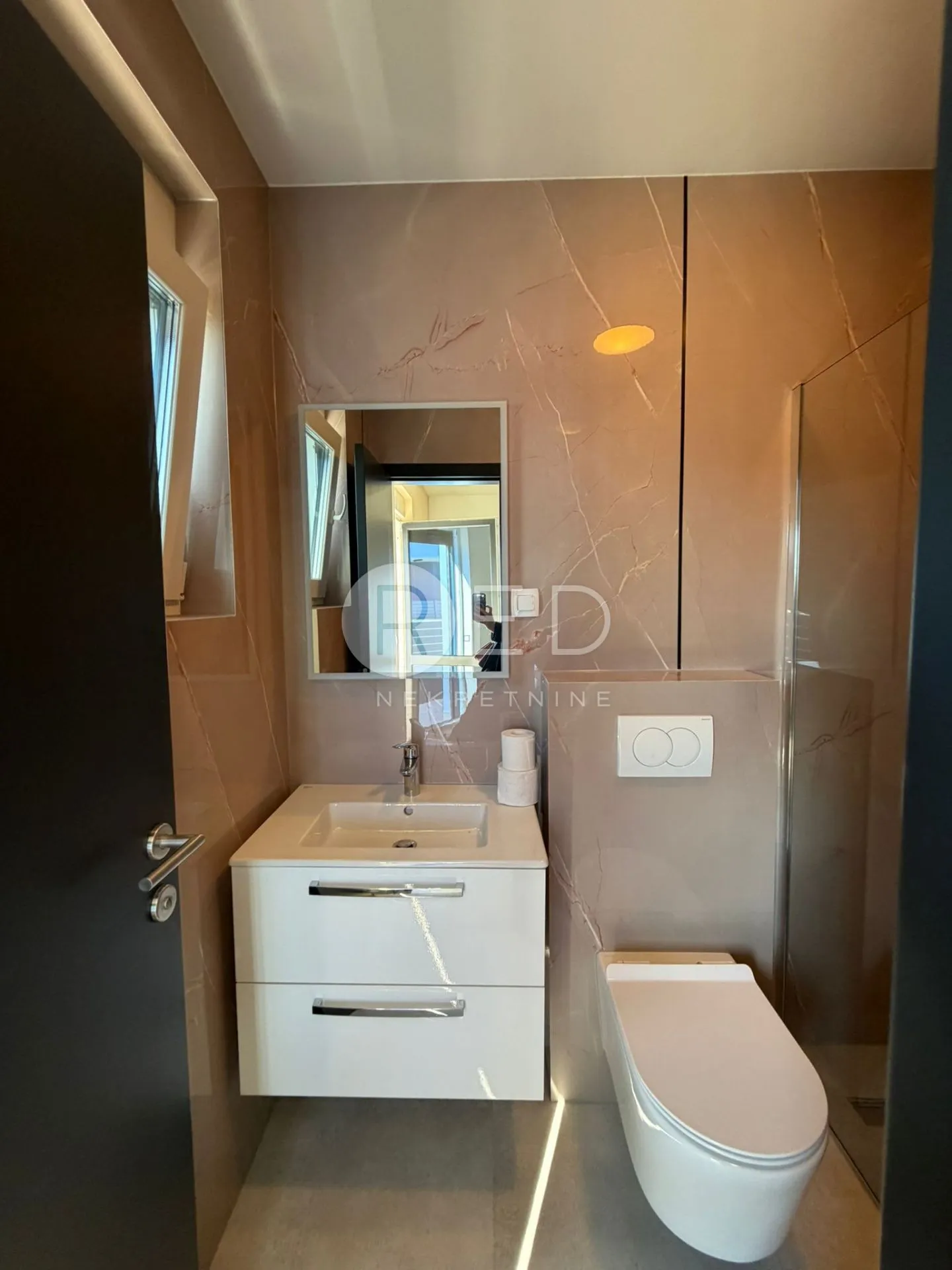 privalaka penthouse 2.kat useljivo - slika 40