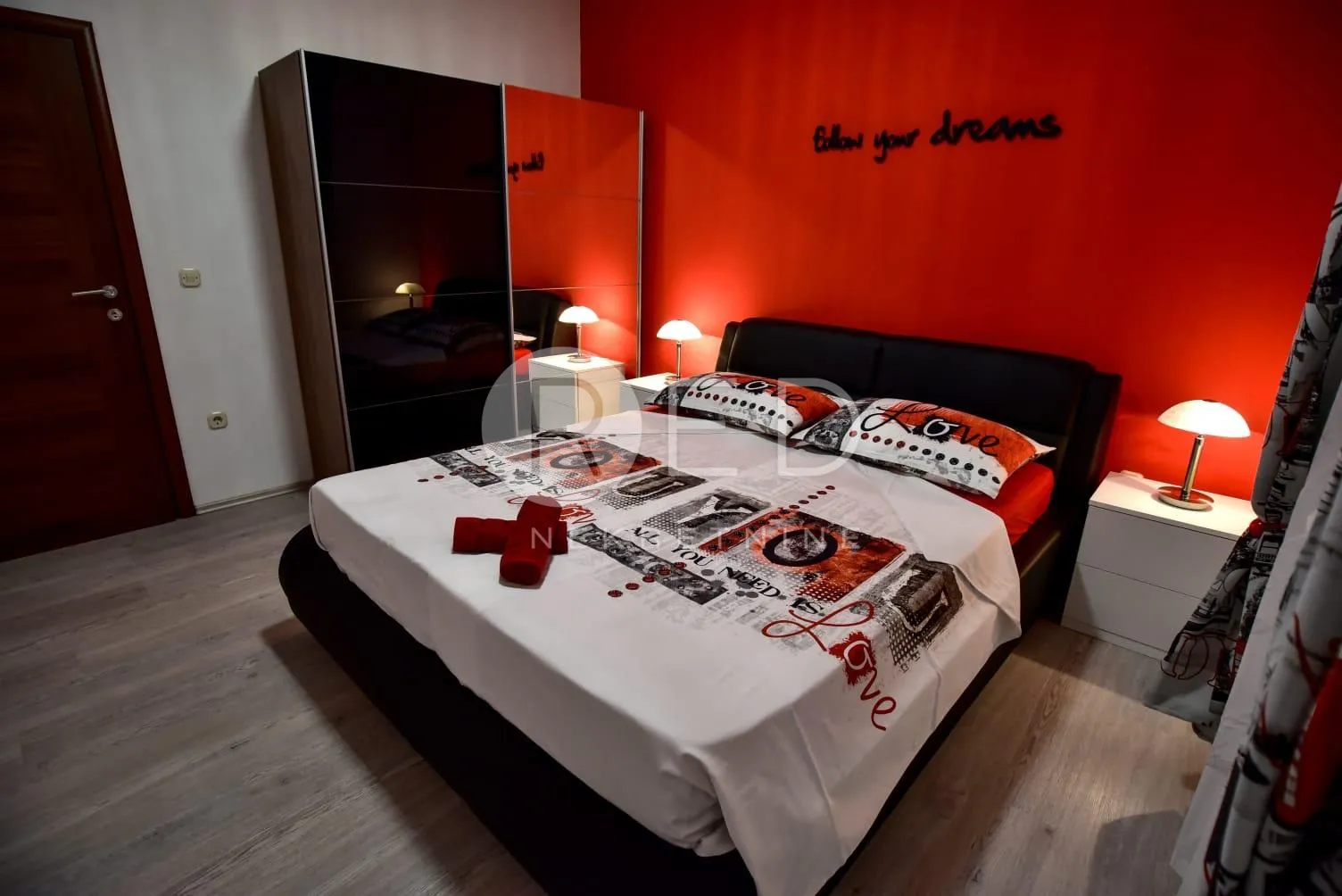 kuća s 4 četiri apartmana u pridragi kod zadra, 100 m od mora - slika 12