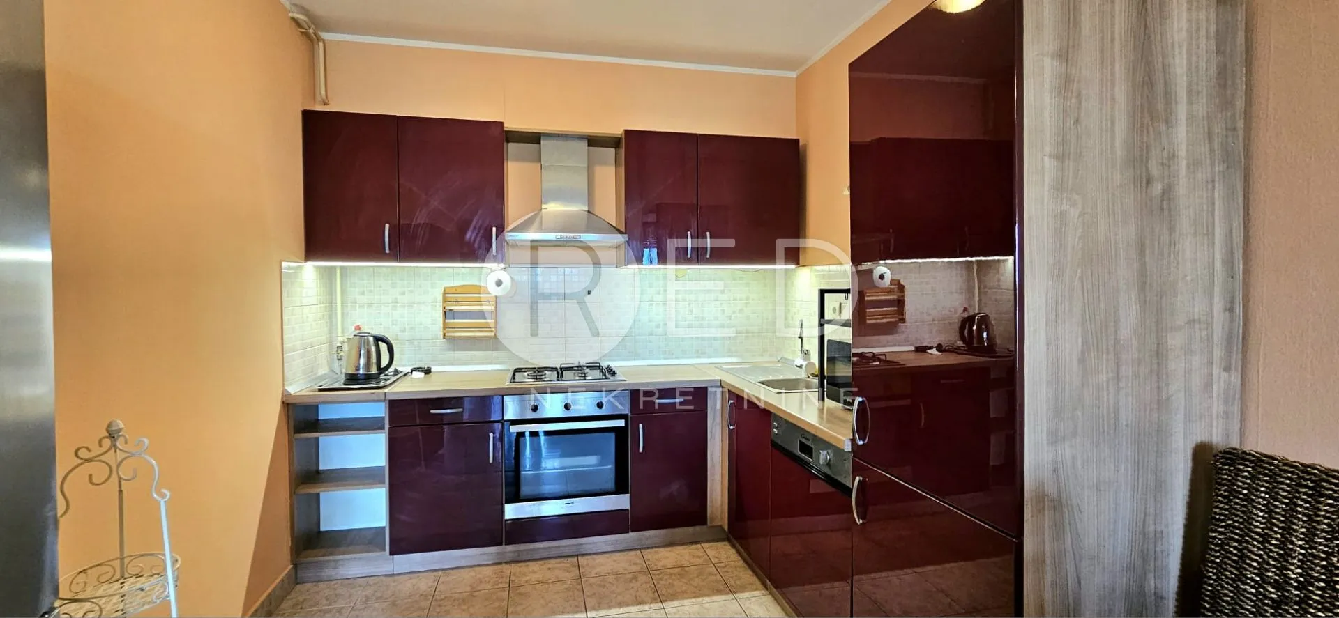 svijetao i odmah useljiv stan u vrapču – 53 m², lođa, lift - slika 5