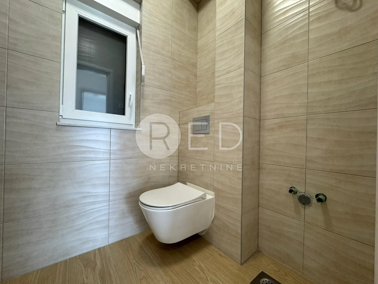 penthouse s pogledom na more 135 m2 - vinjerac - slika 20