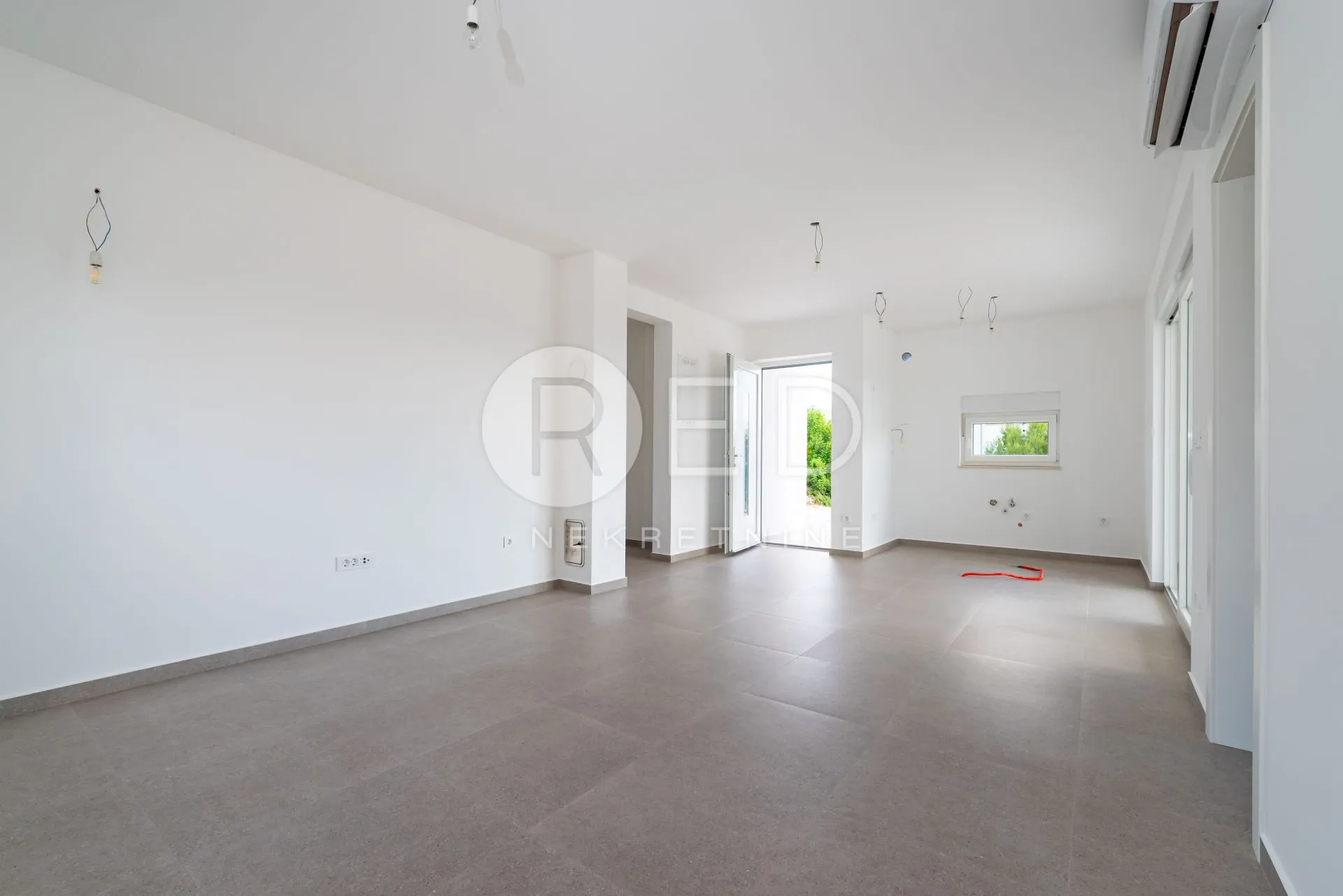 posedarje atraktivan stan s1 89.0 m2 s pogledom na more i velebit - useljivo odmah! - slika 5