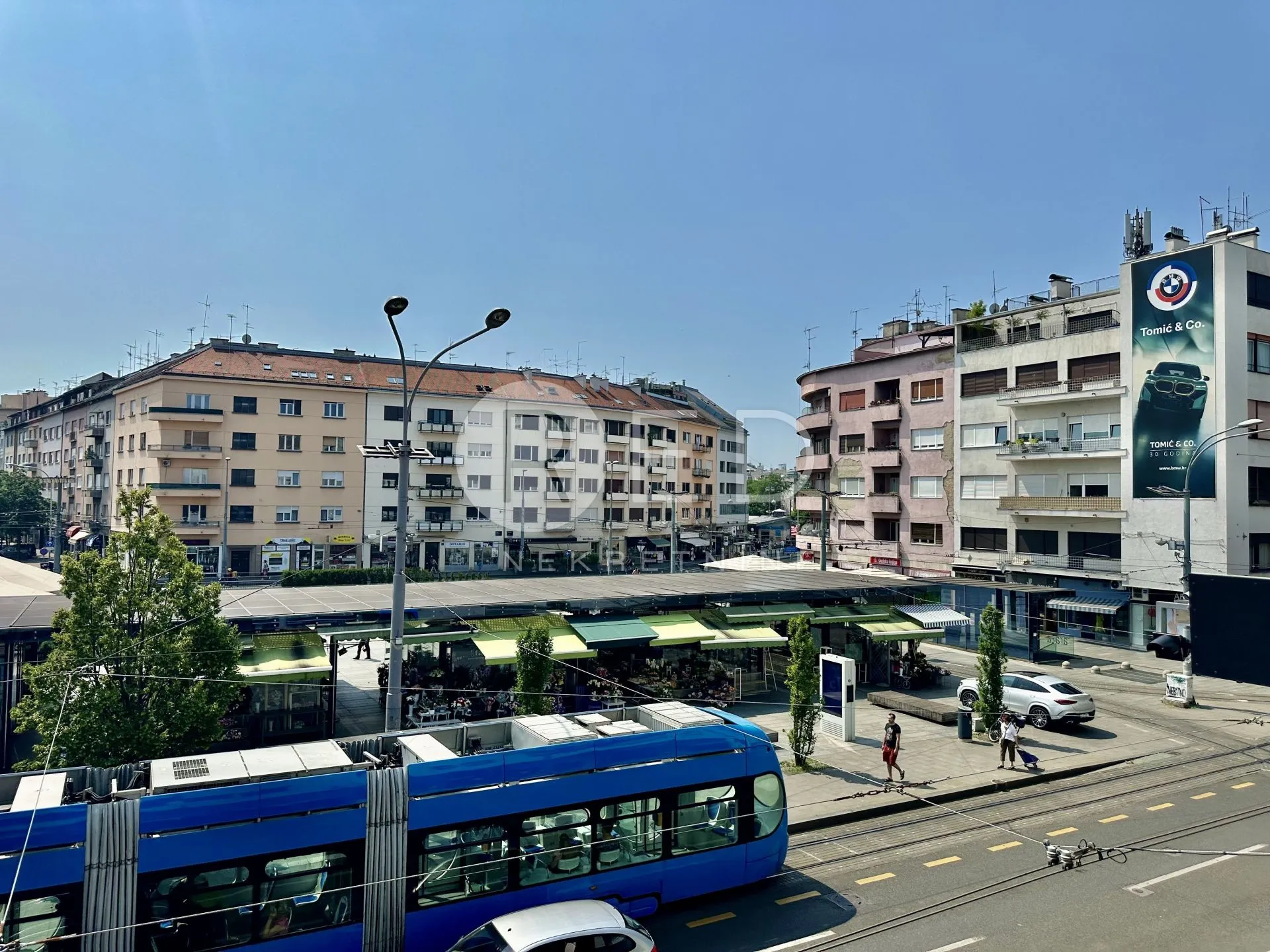 prekrasan stan kvaternikov trg 160m2 - slika 2