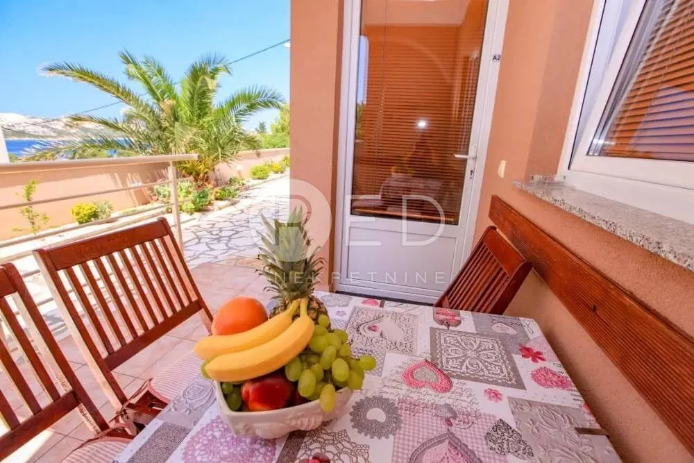 Kuća Sa 7 Apartmana U Staroj Novalji - Stara Novalja, Novalja
