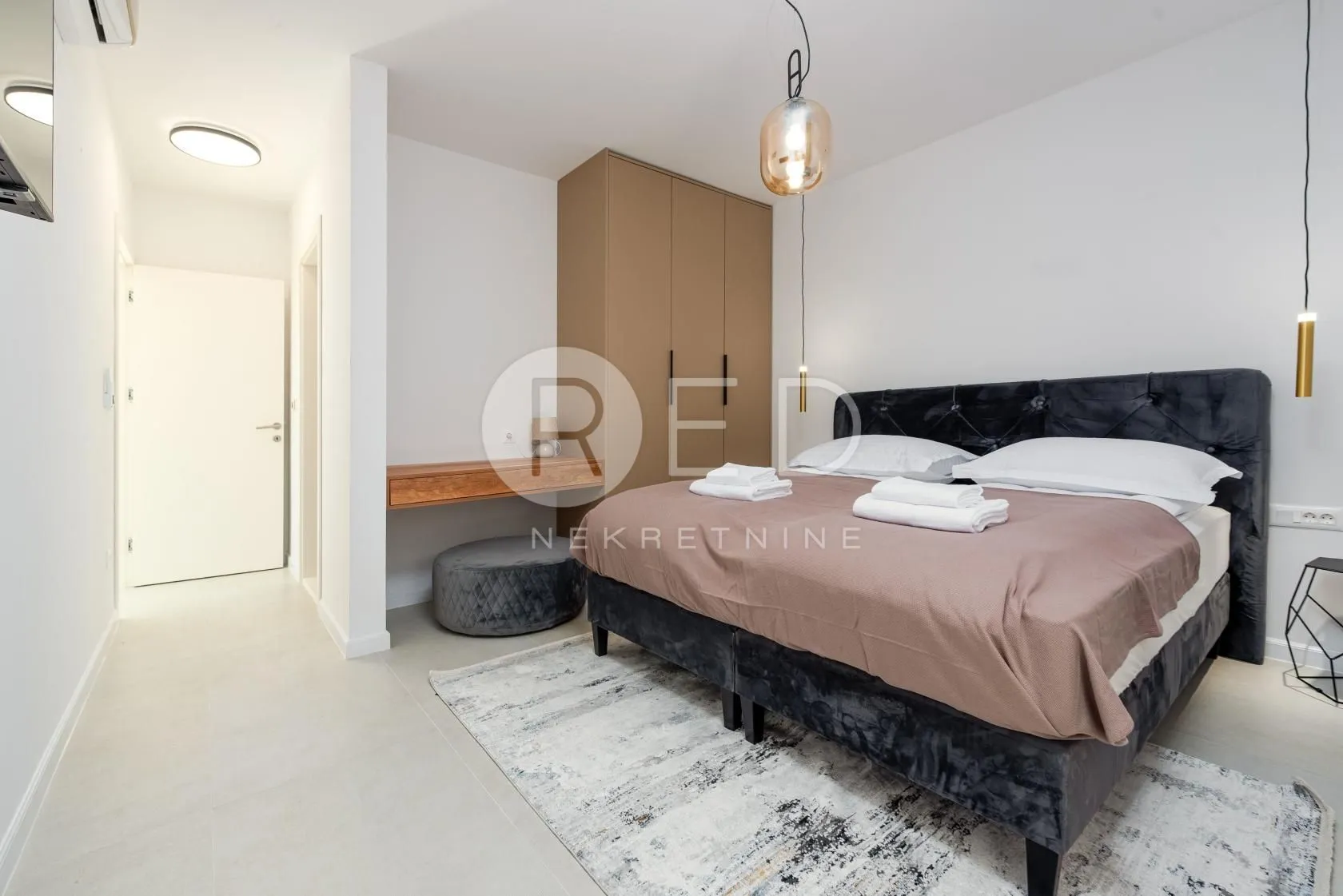 prekrasna vila s bazenom i 4 spavaće sobe - pridraga, zadarska - slika 11
