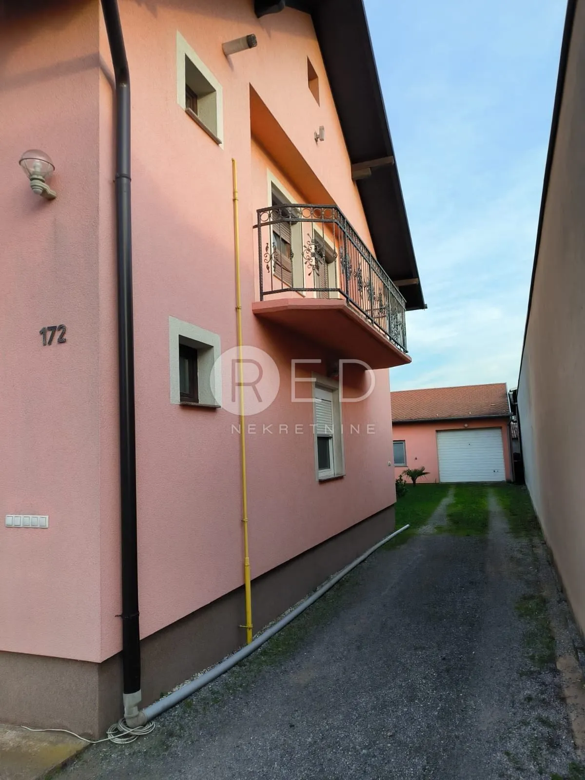 slavonski brod kuća livada 156 m2 - slika 3