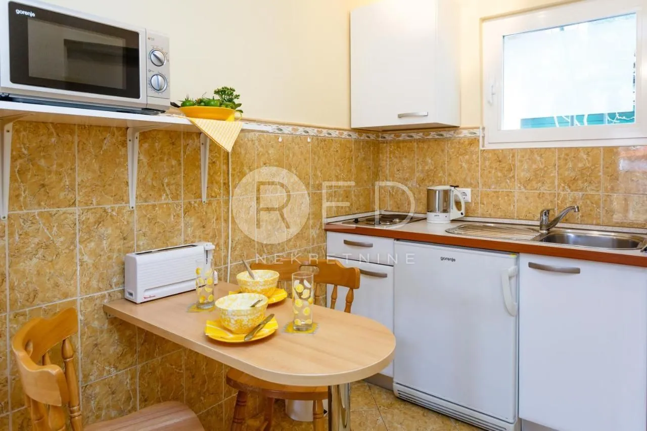 otok krk, malinska - apartmanska kuća 100 m od mora, 280 m2 - slika 9