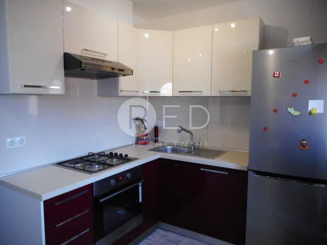 zadar kuća 6 studio apartmana s bazenom - slika 13