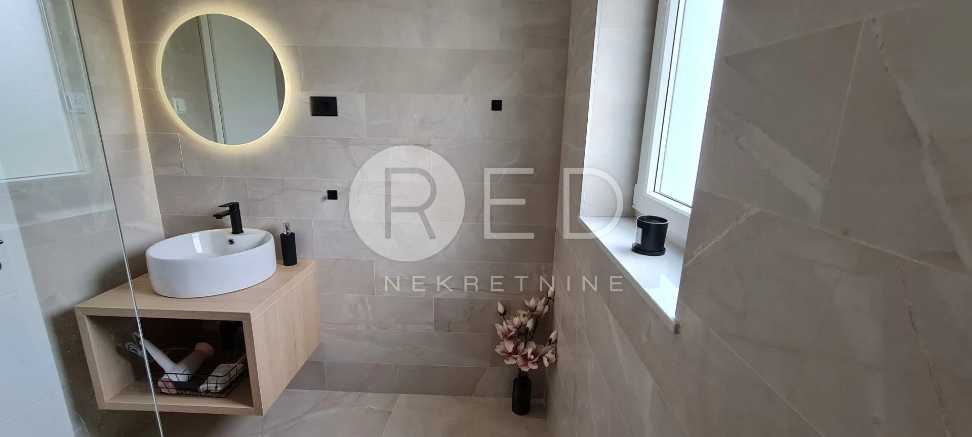 otok krk, okolica dobrinja - predivna kuća s bazenom, 175 m2 - slika 7