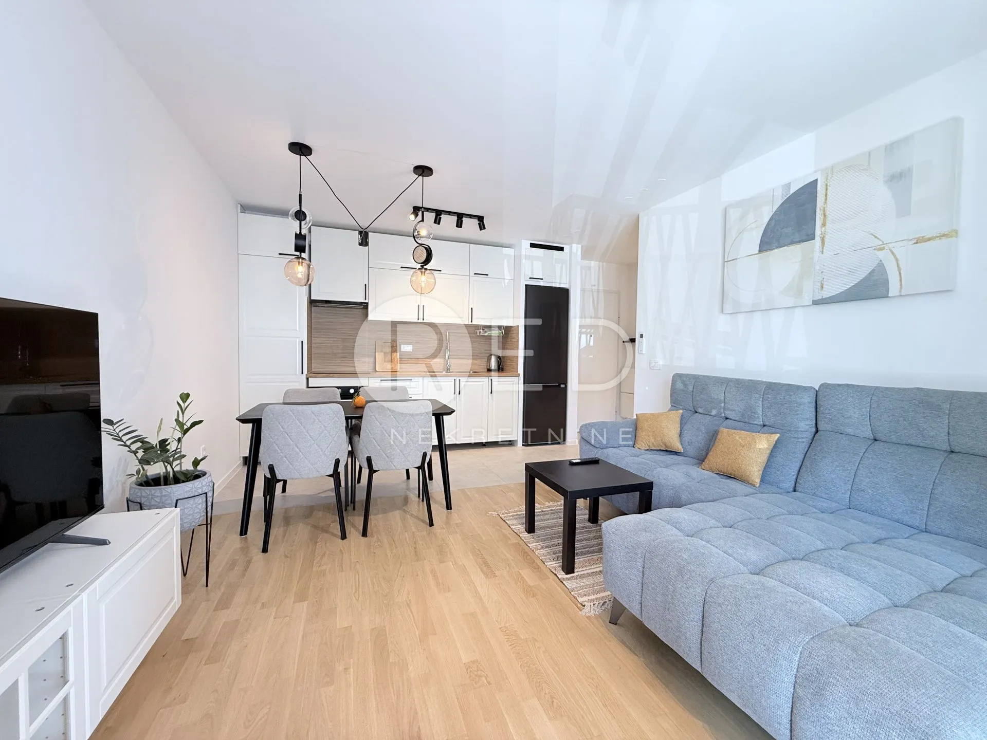 odlična lokacija – višnjik, 62 m², namješten + garaža - slika 11