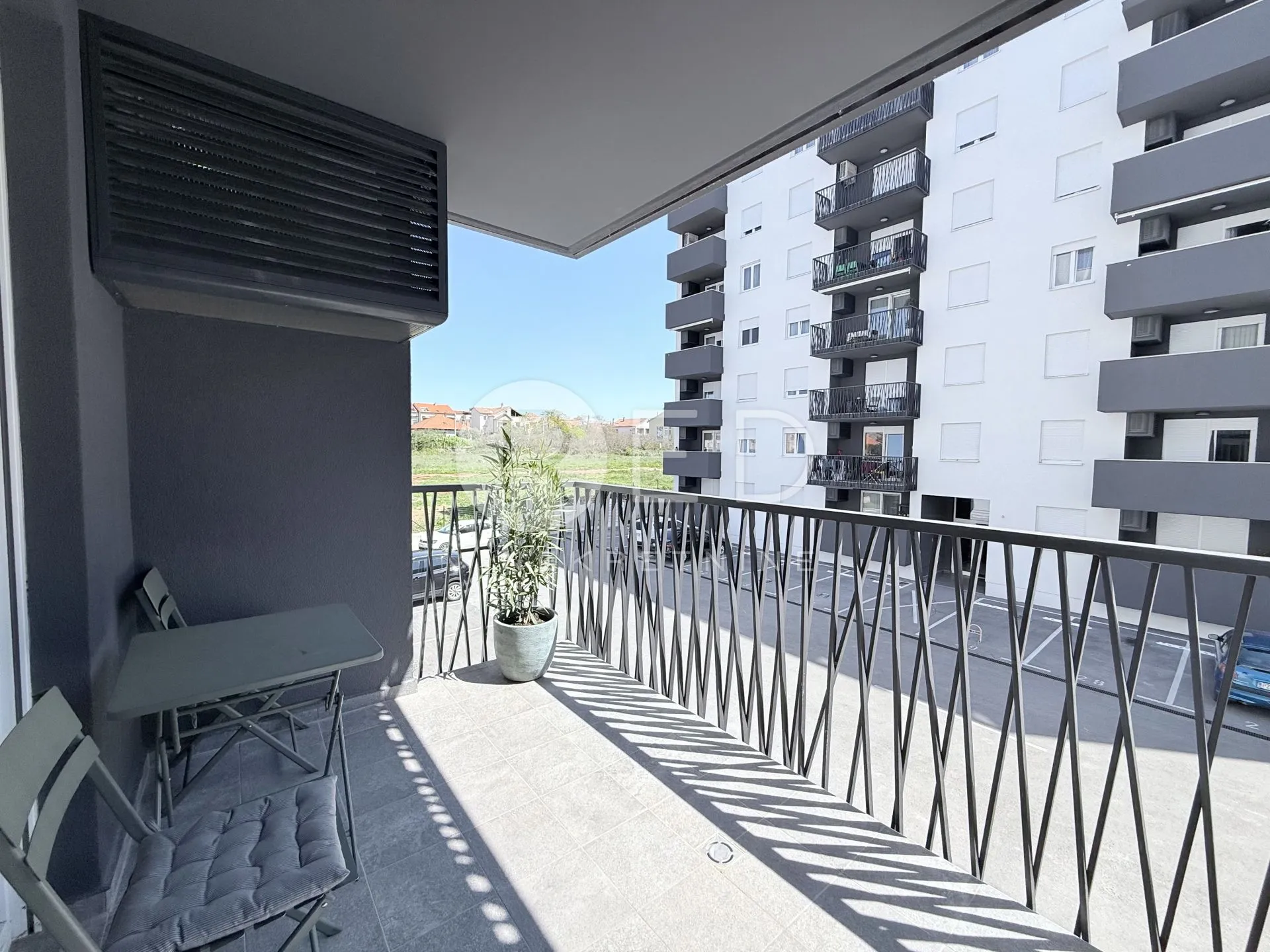odlična lokacija – višnjik, 62 m², namješten + garaža - slika 10