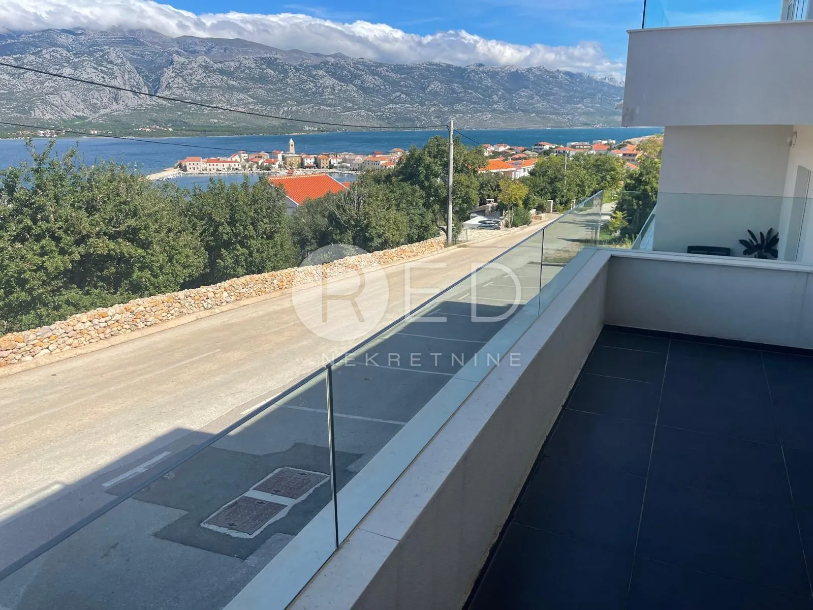 stan u prizemlju od 75 m2, 300 m od mora - vinjerac, zadarska - slika 1