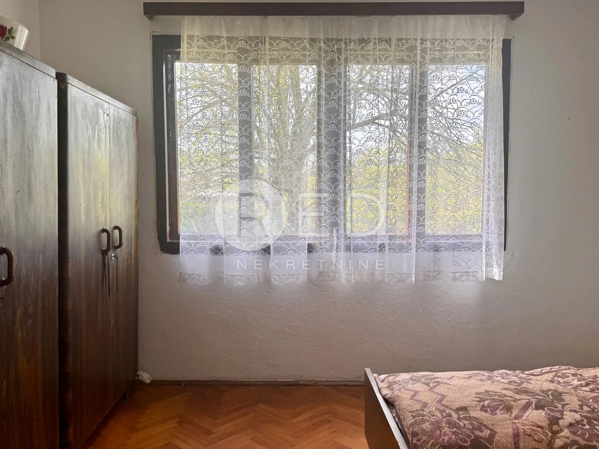 kuća 100m2 i gospodarske zgrade 156m2, u okolici pisarovine - slika 7